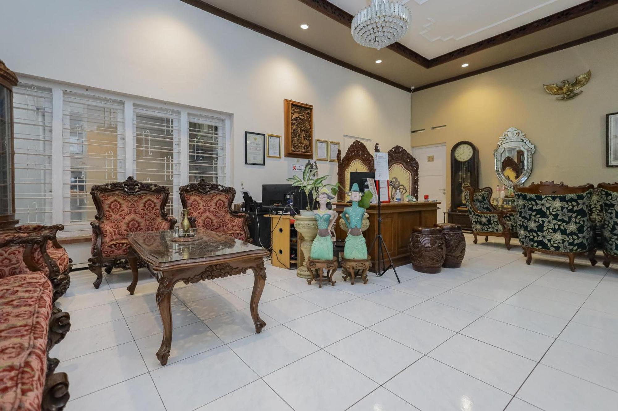 מאלאנג Reddoorz Plus At Swun Stay Raya Langsep מראה חיצוני תמונה