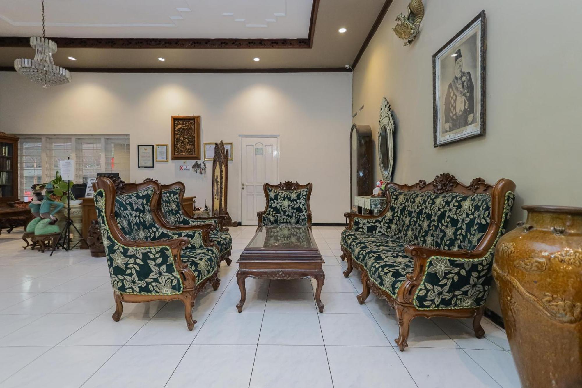 מאלאנג Reddoorz Plus At Swun Stay Raya Langsep מראה חיצוני תמונה