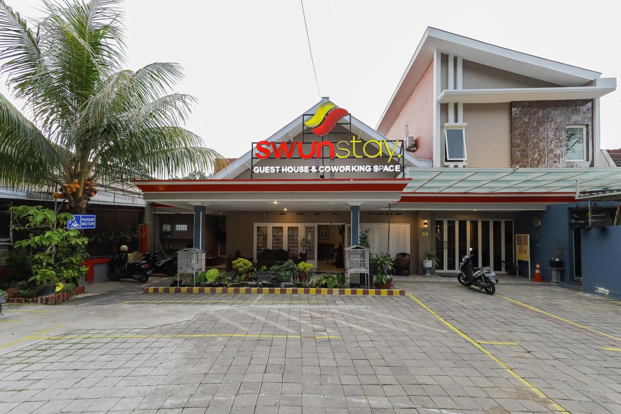 מאלאנג Reddoorz Plus At Swun Stay Raya Langsep מראה חיצוני תמונה