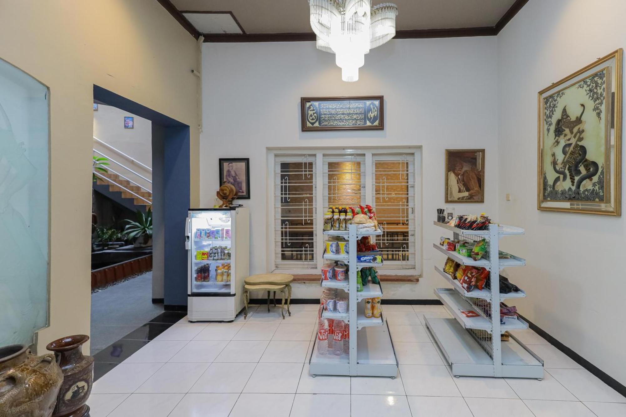 מאלאנג Reddoorz Plus At Swun Stay Raya Langsep מראה חיצוני תמונה