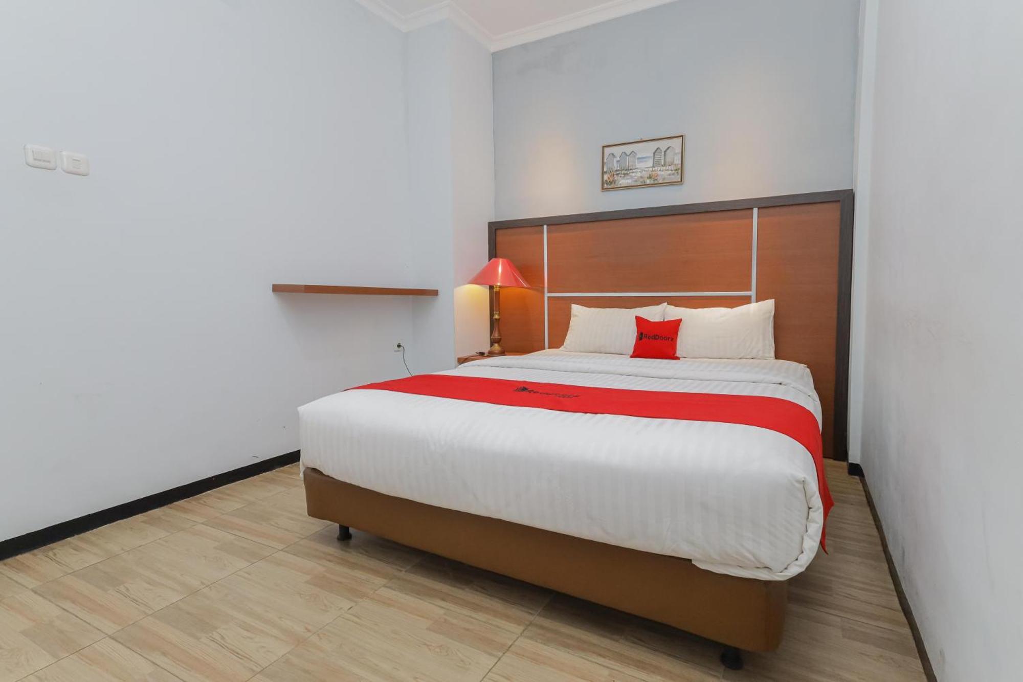מאלאנג Reddoorz Plus At Swun Stay Raya Langsep מראה חיצוני תמונה