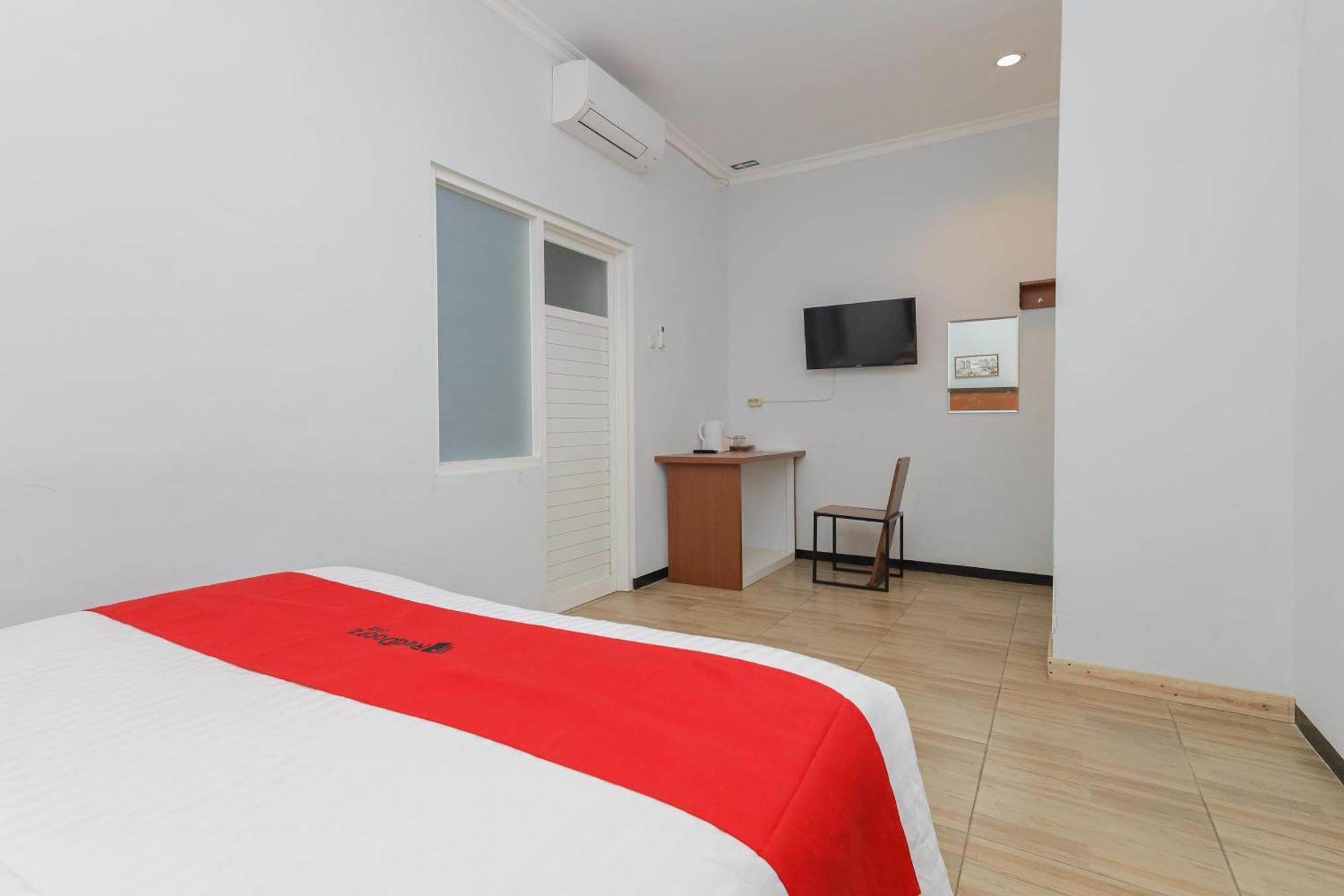 מאלאנג Reddoorz Plus At Swun Stay Raya Langsep מראה חיצוני תמונה