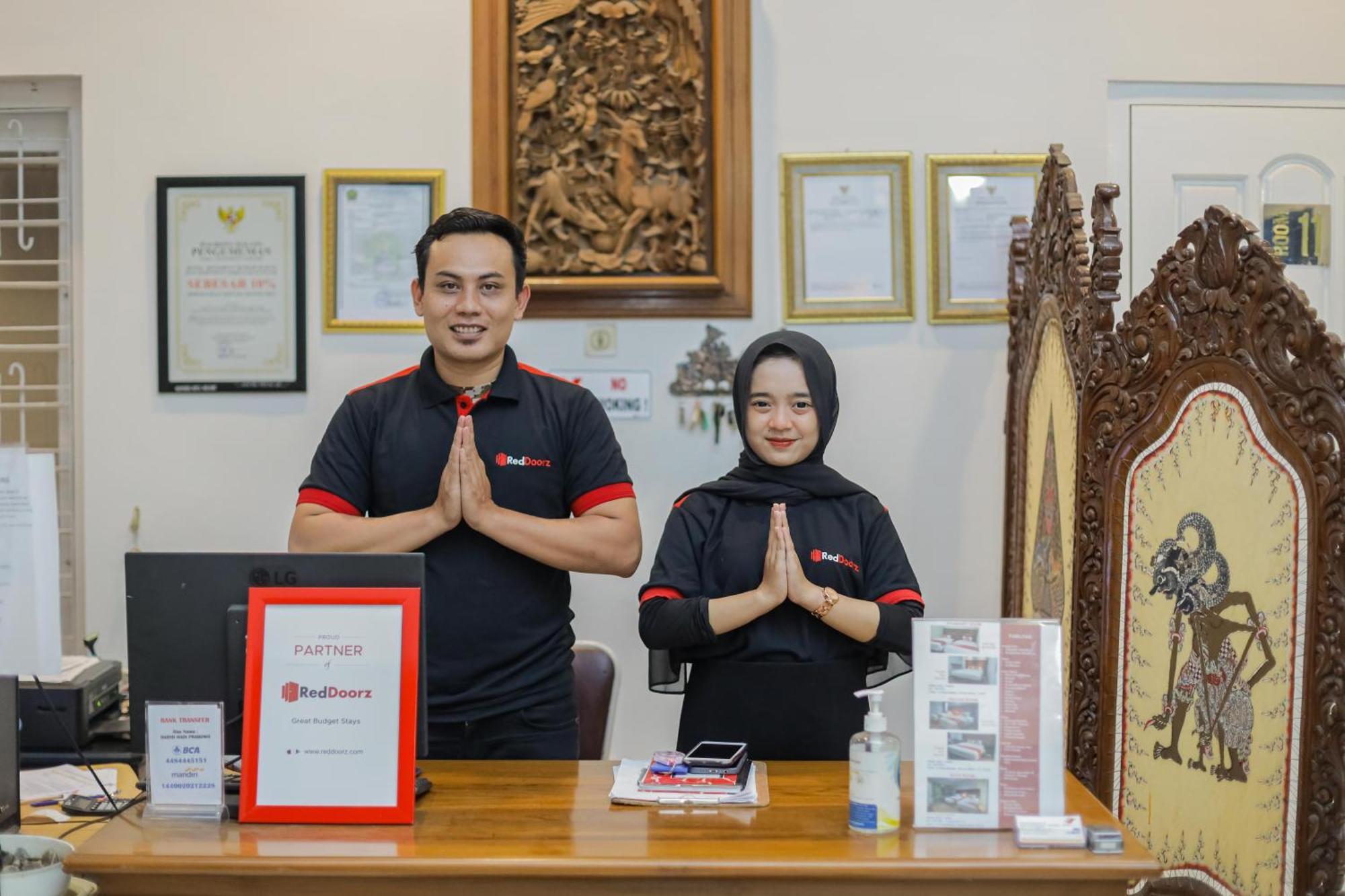 מאלאנג Reddoorz Plus At Swun Stay Raya Langsep מראה חיצוני תמונה